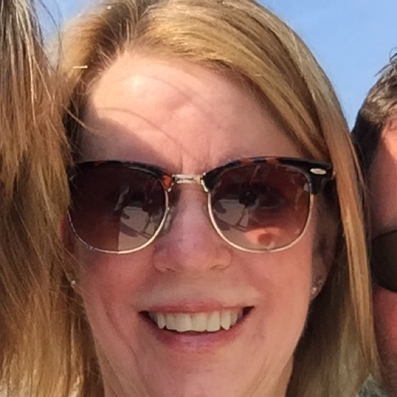 Meet your Posher, Marci - Picture 1 of 1